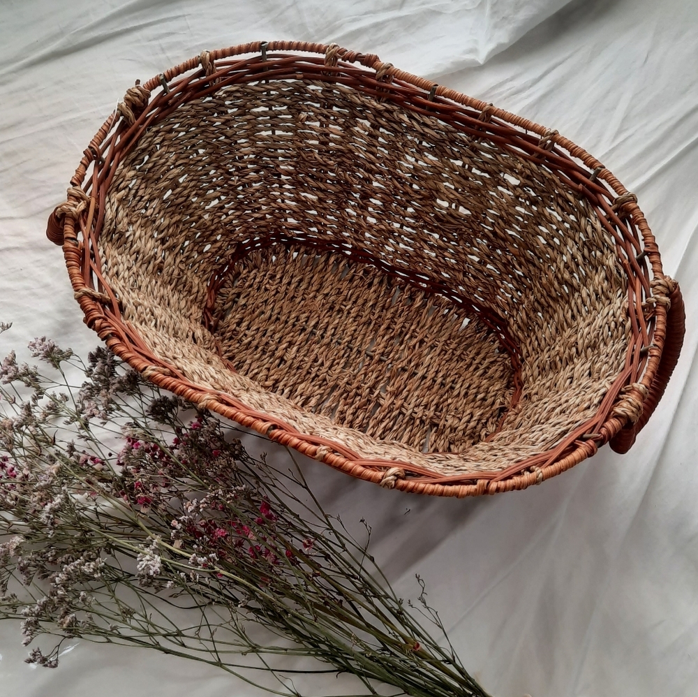 Medium Wicker basket